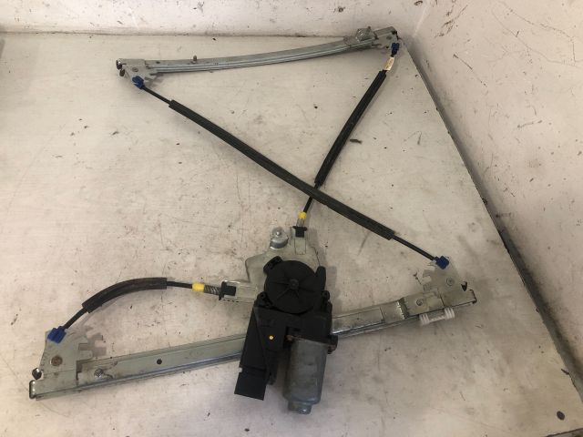 bontott RENAULT LAGUNA II Bal első Ablakemelő Szerkezet (Elektromos)