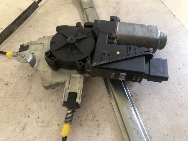 bontott RENAULT LAGUNA II Bal első Ablakemelő Szerkezet (Elektromos)