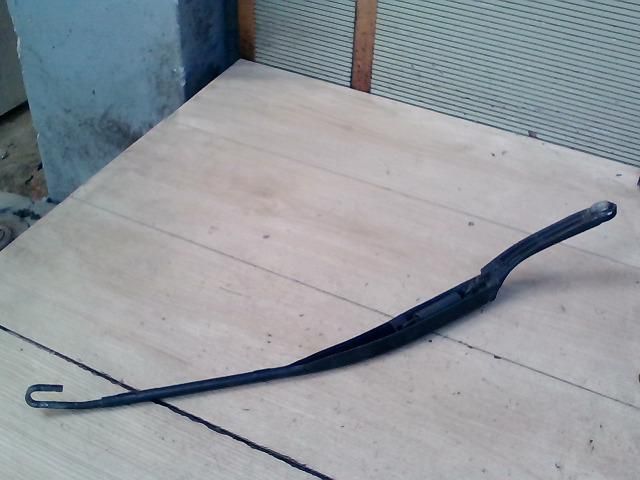 bontott RENAULT LAGUNA II Bal első Ablaktörlő Kar