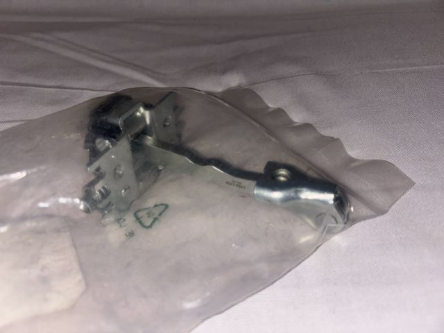 bontott RENAULT LAGUNA II Bal első Ajtóhatároló