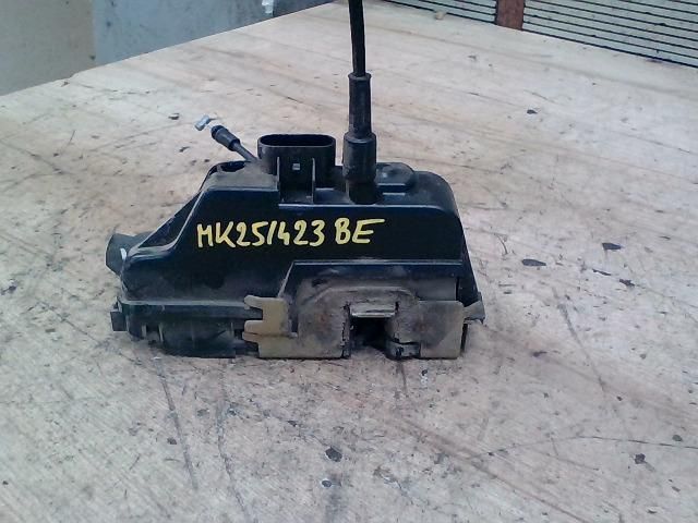 bontott RENAULT LAGUNA II Bal első Ajtózár