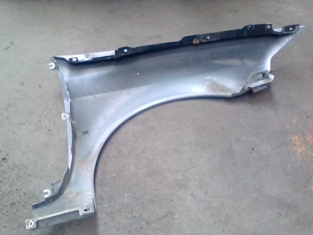 bontott RENAULT LAGUNA II Bal első Sárvédő