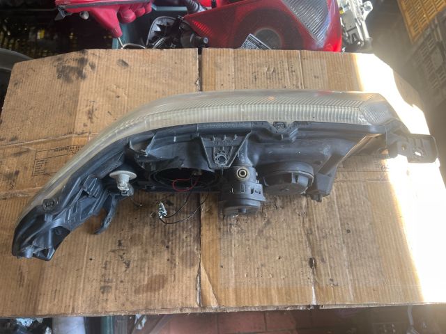 bontott RENAULT LAGUNA II Bal Fényszóró