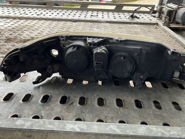 bontott RENAULT LAGUNA II Bal Fényszóró