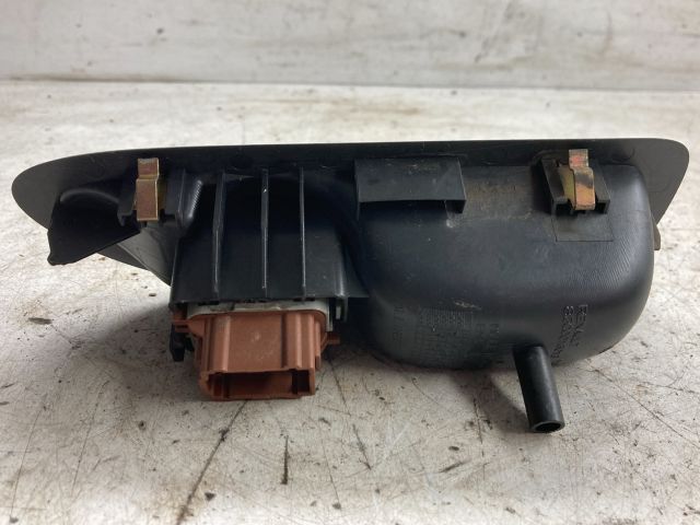 bontott RENAULT LAGUNA II Bal hátsó Ablakemelő Kapcsoló