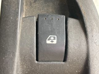 bontott RENAULT LAGUNA II Bal hátsó Ablakemelő Kapcsoló