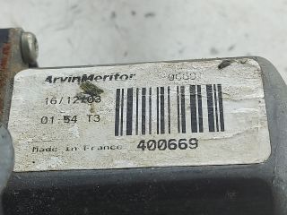 bontott RENAULT LAGUNA II Bal hátsó Ablakemelő Szerkezet (Elektromos)