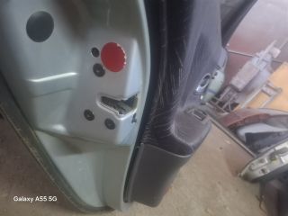 bontott RENAULT LAGUNA II Bal hátsó Ajtó (Részeivel)