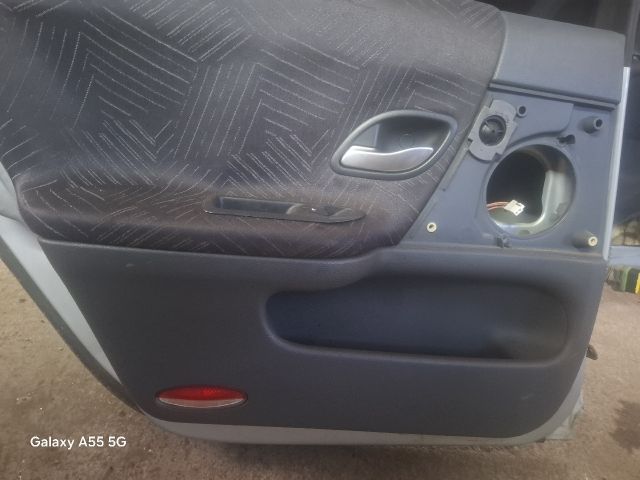 bontott RENAULT LAGUNA II Bal hátsó Ajtó (Részeivel)