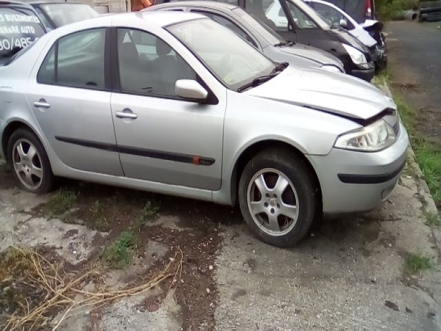 bontott RENAULT LAGUNA II Bal hátsó Ajtó (Részeivel)