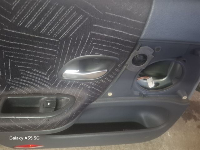 bontott RENAULT LAGUNA II Bal hátsó Ajtó (Részeivel)