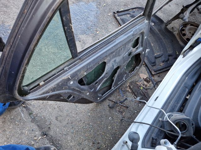 bontott RENAULT LAGUNA II Bal hátsó Ajtó (Üres lemez)