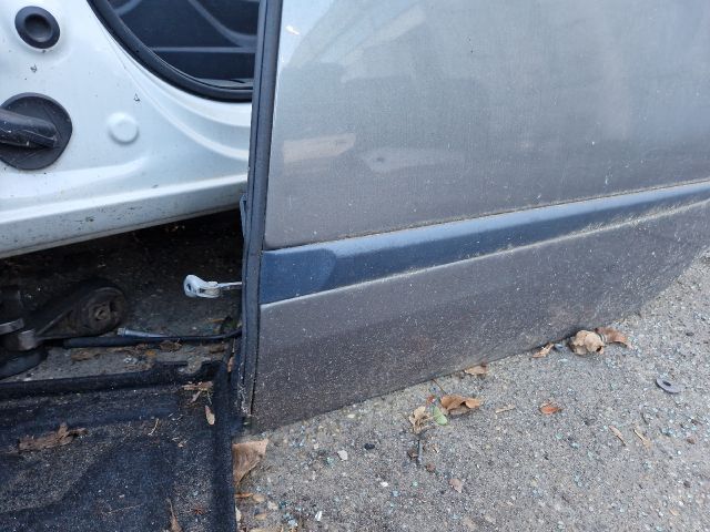 bontott RENAULT LAGUNA II Bal hátsó Ajtó (Üres lemez)