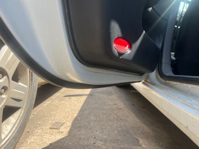 bontott RENAULT LAGUNA II Bal hátsó Ajtó (Üres lemez)