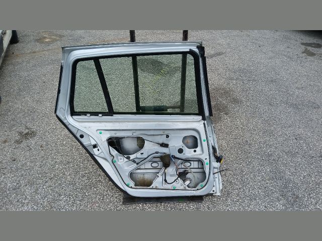 bontott RENAULT LAGUNA II Bal hátsó Ajtó (Üres lemez)