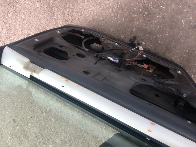 bontott RENAULT LAGUNA II Bal hátsó Ajtó (Üres lemez)