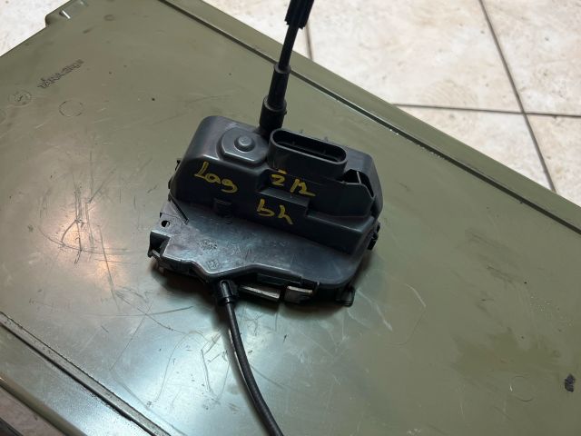 bontott RENAULT LAGUNA II Bal hátsó Ajtózár