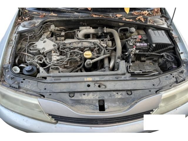 bontott RENAULT LAGUNA II Bal hátsó Dobbetét (Kerékjárati, Műanyag)