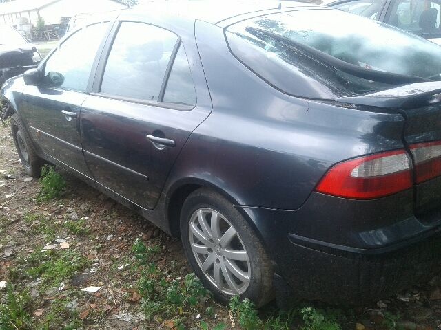 bontott RENAULT LAGUNA II Bal hátsó Fixüveg (Ajtóban)