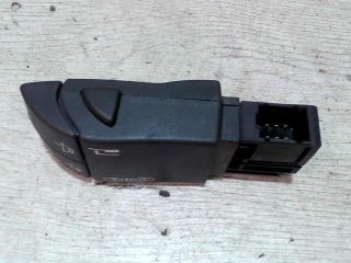 bontott RENAULT LAGUNA II Bal Kormánykapcsoló Irányjelző (Tempomatos)