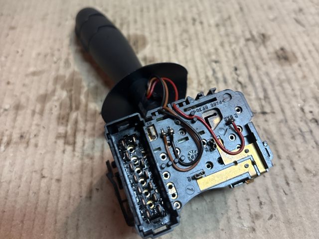 bontott RENAULT LAGUNA II Bal Kormánykapcsoló Irányjelző