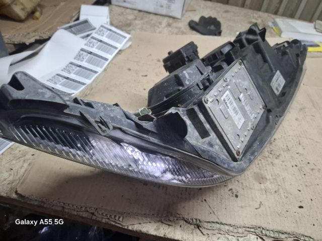 bontott RENAULT LAGUNA II Bal Xenon Fényszóró