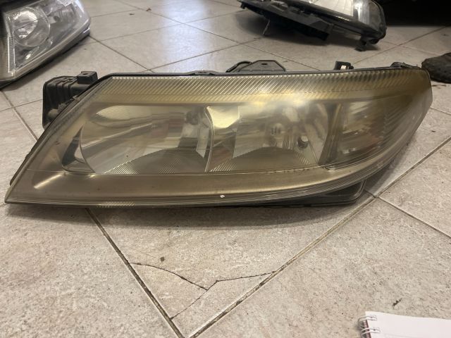 bontott RENAULT LAGUNA II Bal Xenon Fényszóró