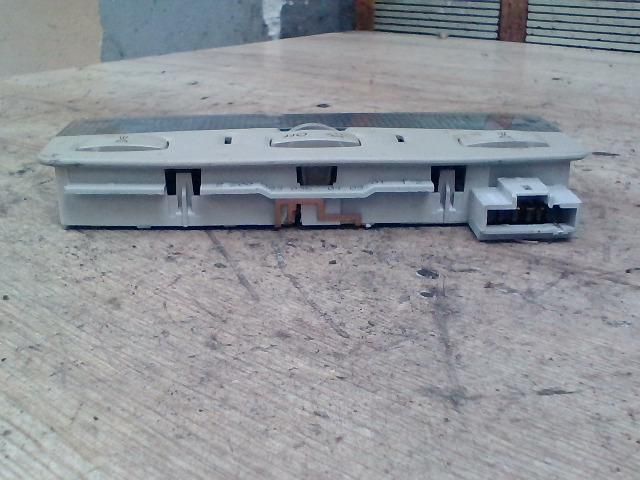 bontott RENAULT LAGUNA II Beltér Világítás Első