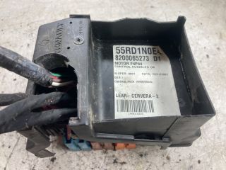 bontott RENAULT LAGUNA II Biztosítéktábla Doboz