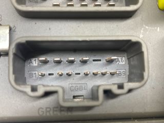 bontott RENAULT LAGUNA II Biztosítéktábla Utastér