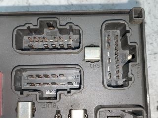 bontott RENAULT LAGUNA II Biztosítéktábla Utastér