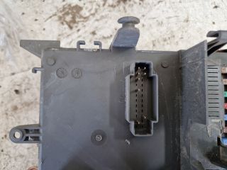 bontott RENAULT LAGUNA II Biztosítéktábla Utastér