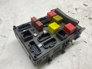 bontott RENAULT LAGUNA II Biztosítéktábla Utastér