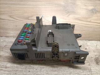 bontott RENAULT LAGUNA II Biztosítéktábla Utastér