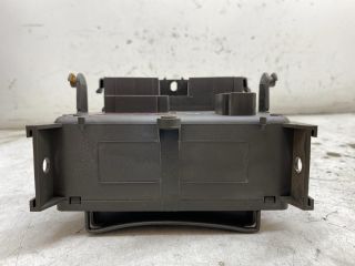 bontott RENAULT LAGUNA II Biztosítéktábla Utastér