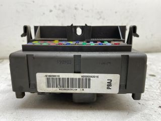 bontott RENAULT LAGUNA II Biztosítéktábla Utastér