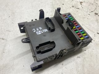 bontott RENAULT LAGUNA II Biztosítéktábla Utastér