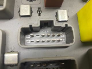 bontott RENAULT LAGUNA II Biztosítéktábla Utastér