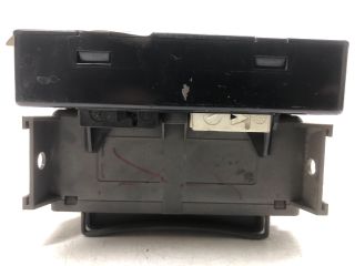 bontott RENAULT LAGUNA II Biztosítéktábla Utastér