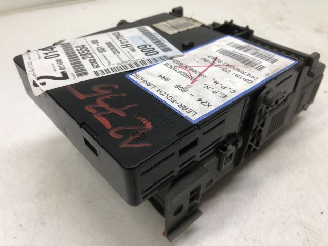 bontott RENAULT LAGUNA II Biztosítéktábla Utastér