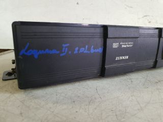 bontott RENAULT LAGUNA II CD / DVD Tár
