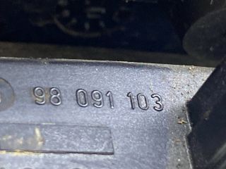 bontott RENAULT LAGUNA II Csomagtér Nyitó Kar / Gomb