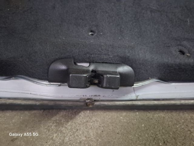 bontott RENAULT LAGUNA II Csomagtérajtó (Részeivel)