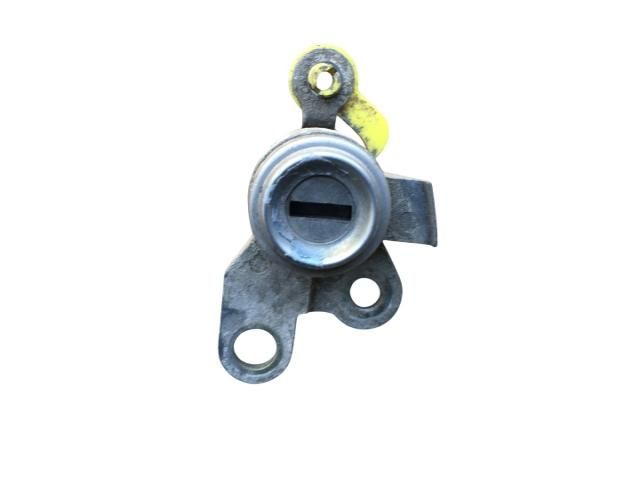 bontott RENAULT LAGUNA II Csomagtérajtó Zárbetét