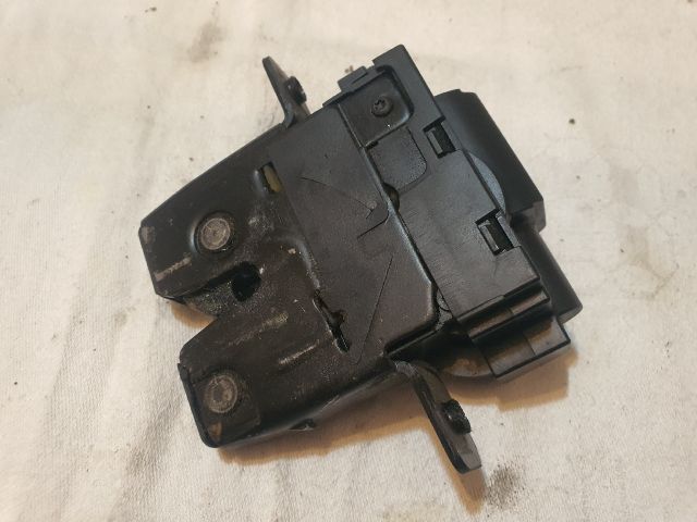 bontott RENAULT LAGUNA II Csomagtérajtó Zárszerkezet