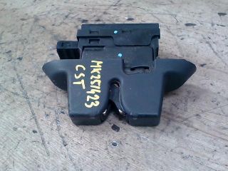 bontott RENAULT LAGUNA II Csomagtérajtó Zárszerkezet