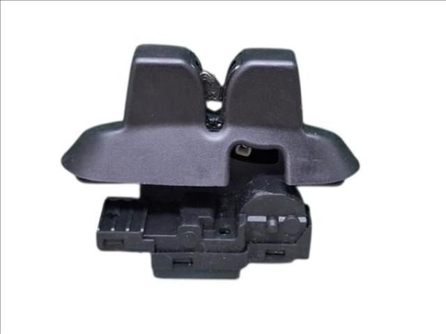 bontott RENAULT LAGUNA II Csomagtérajtó Zárszerkezet