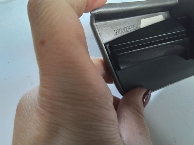 bontott RENAULT LAGUNA II Első Hamutartó