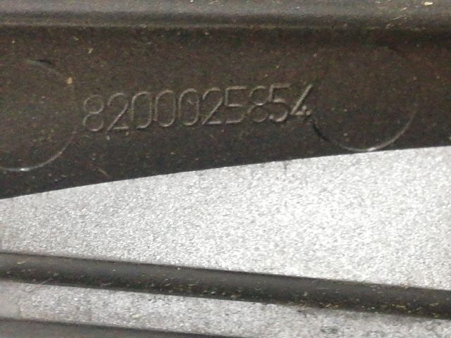 bontott RENAULT LAGUNA II Első Hamutartó