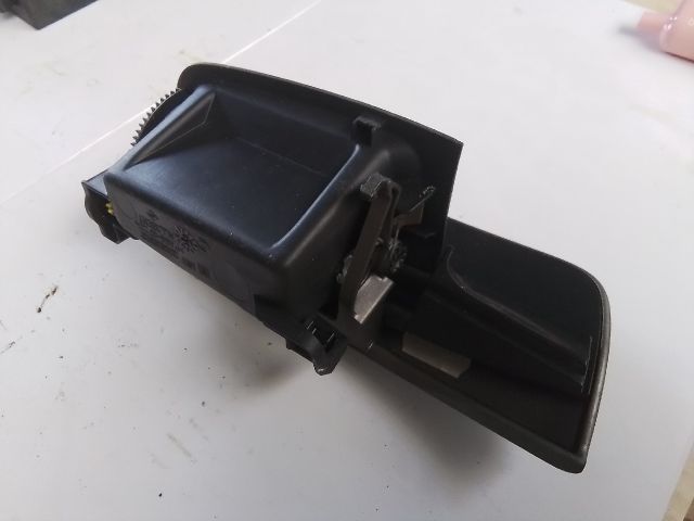 bontott RENAULT LAGUNA II Első Hamutartó